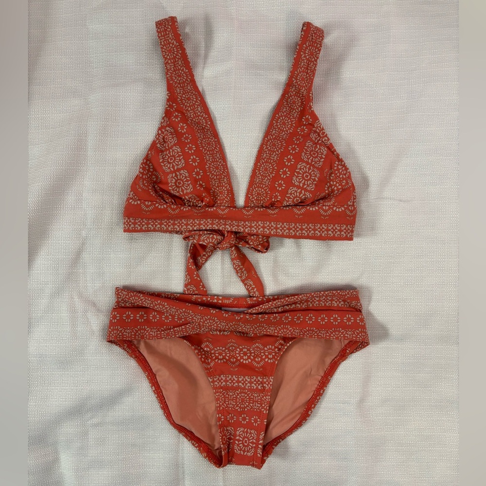 NWOT Robin Piccone Bikini Set Sz XS | Robin Piccone Bikini | Bikini Set | Swim -